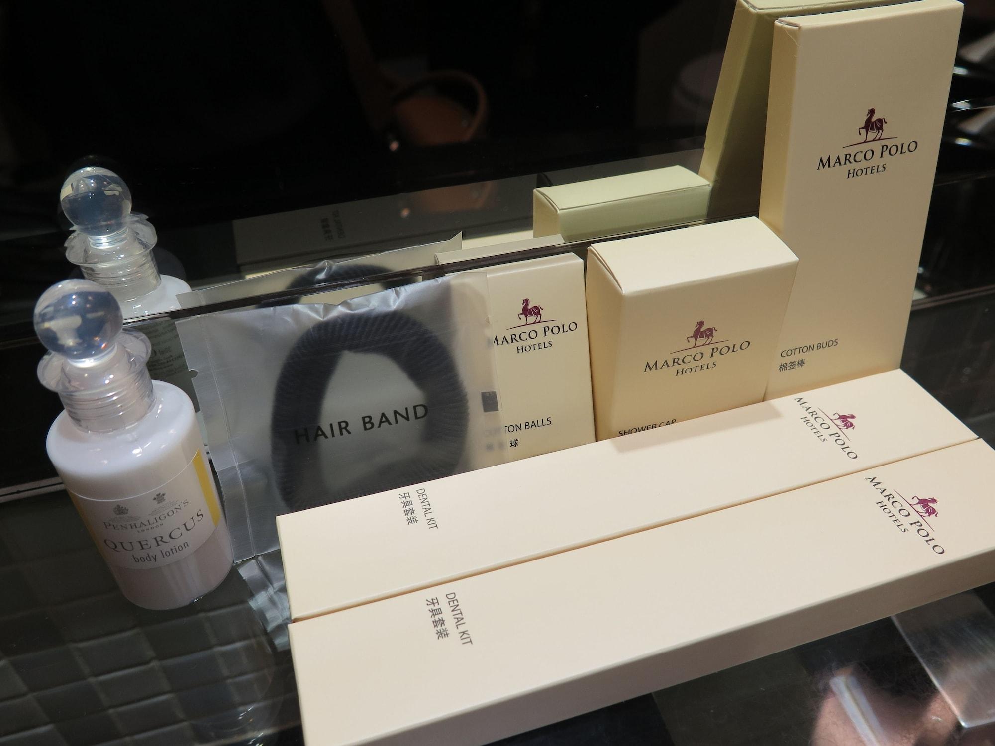 Отель Marco Polo Davao Экстерьер фото Marco Polo Hotel amenities