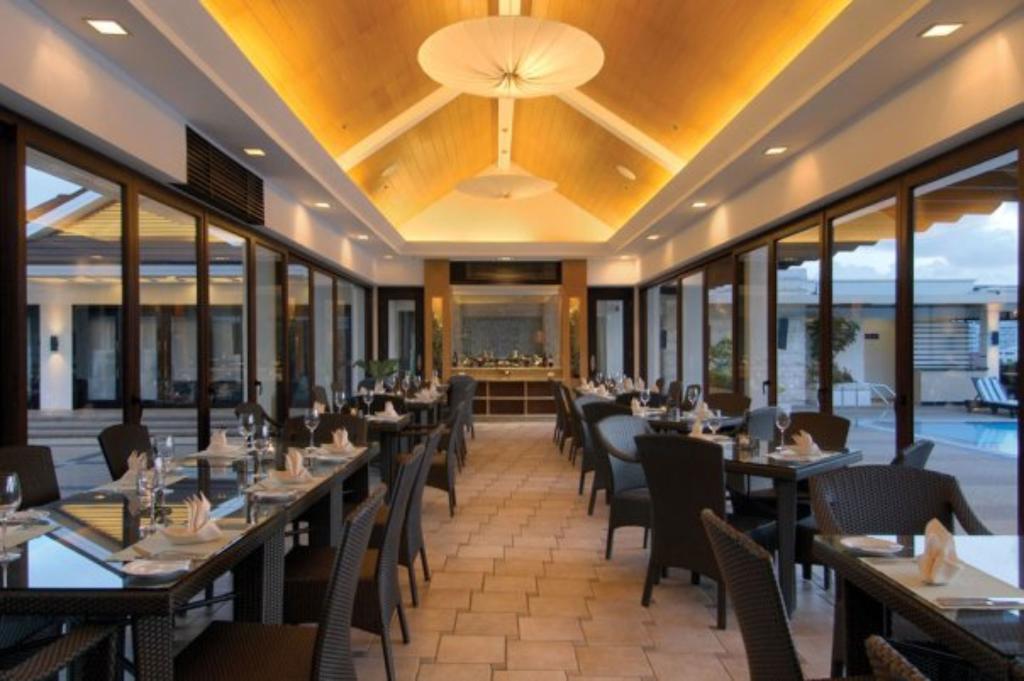 Отель Marco Polo Davao Экстерьер фото The restaurant