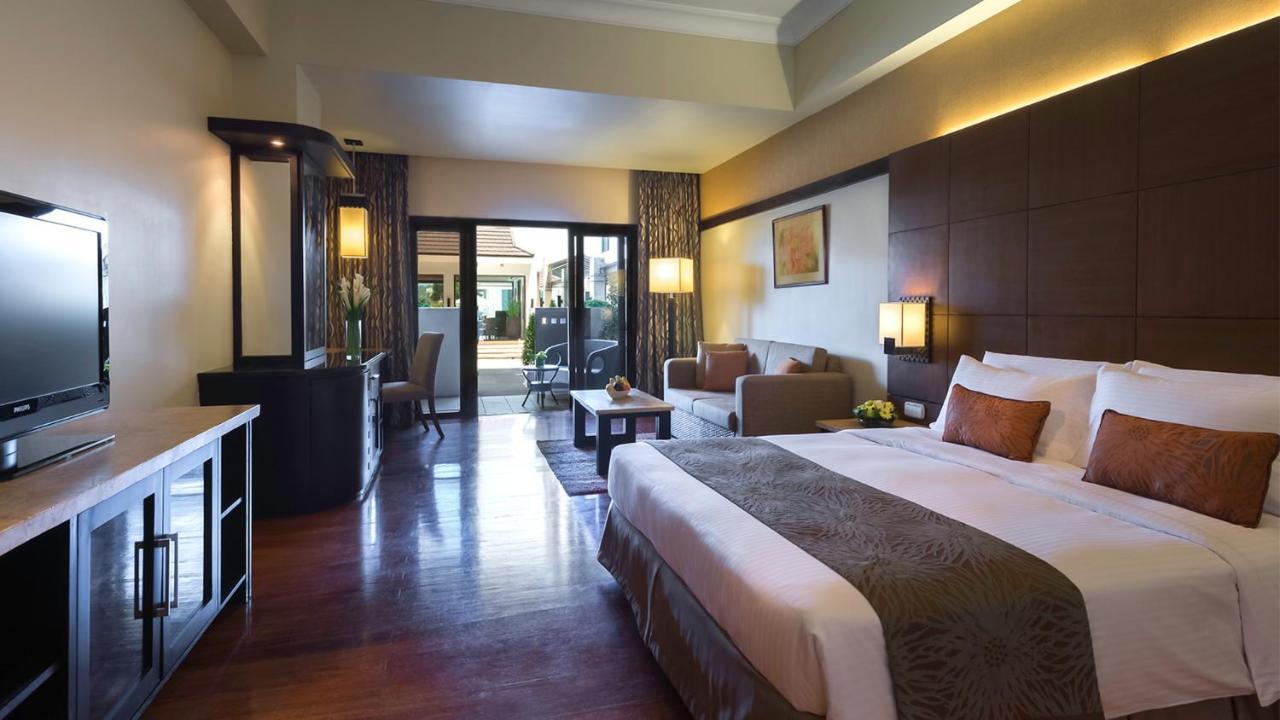 Отель Marco Polo Davao Экстерьер фото Deluxe Room
