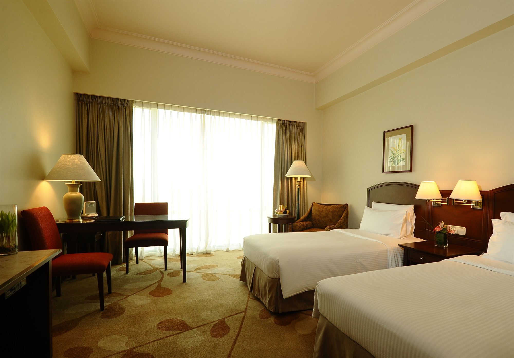 Отель Marco Polo Davao Экстерьер фото Deluxe Room